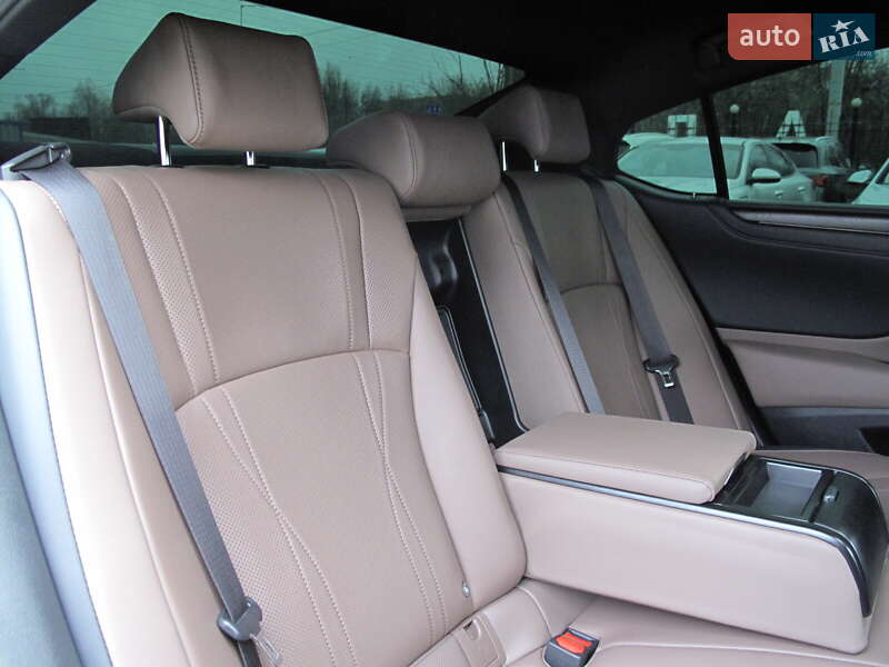 Седан Lexus ES 2024 в Києві фото 154 Седан Lexus ES 2024 в Києві
