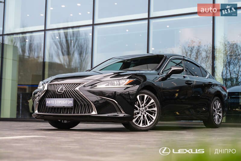 Lexus ES 2021