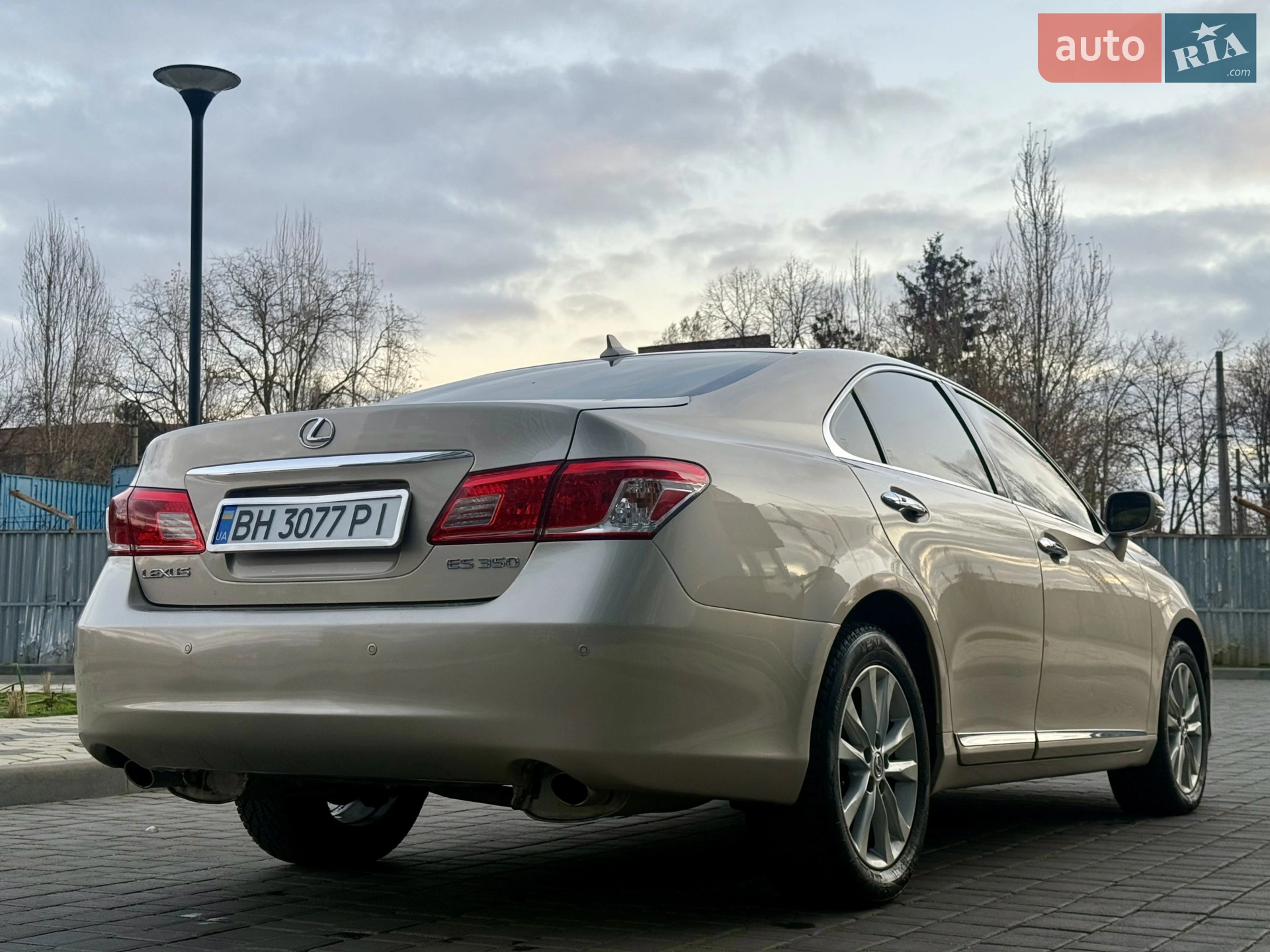 2010 Lexus ES - мініатюра 9