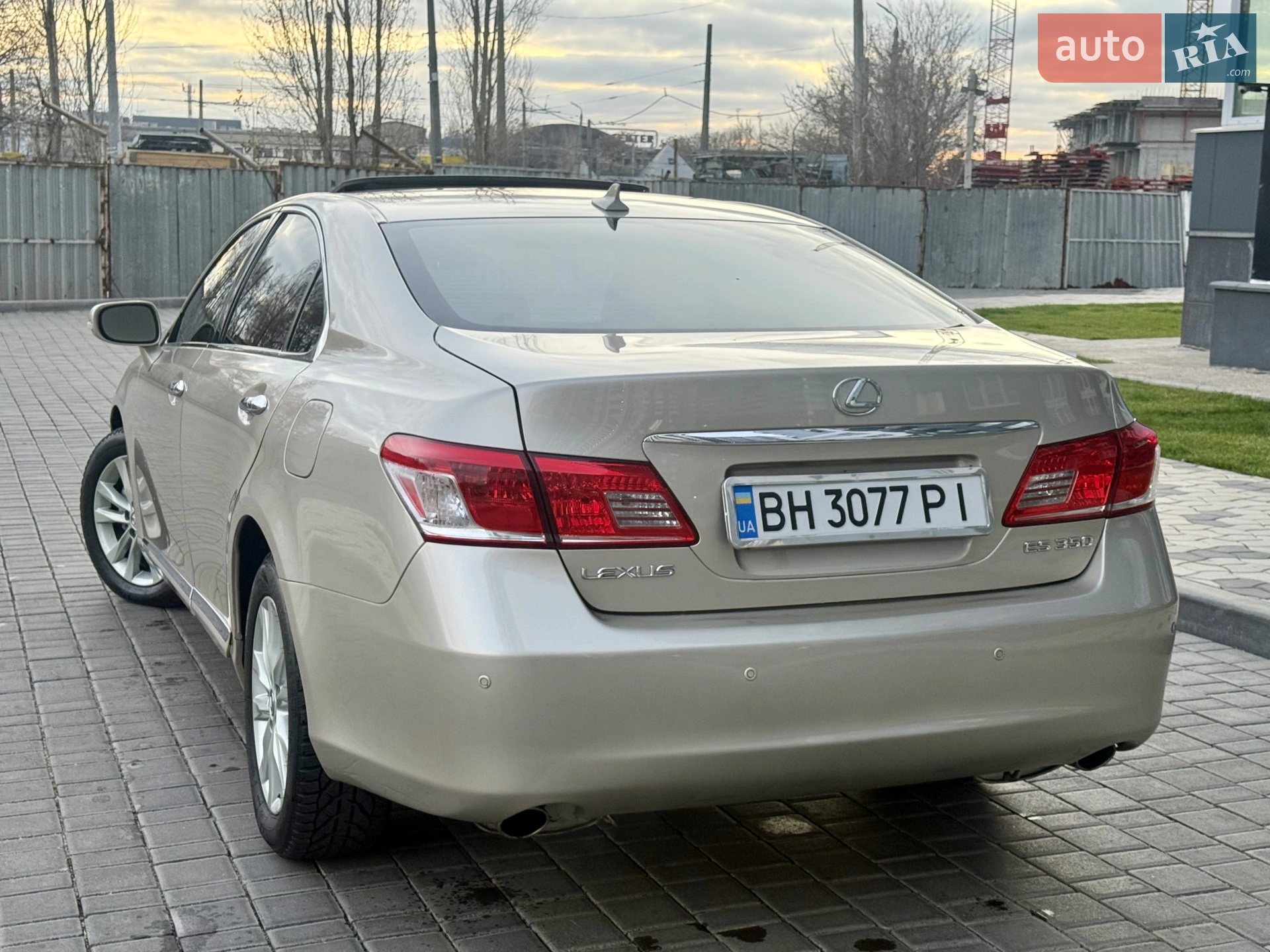 2010 Lexus ES - мініатюра 29