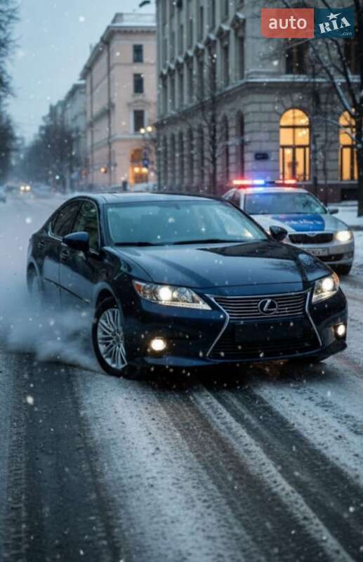 Седан Lexus ES 2015 в Одесі