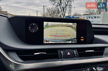 Седан Lexus ES 2019 в Одессе