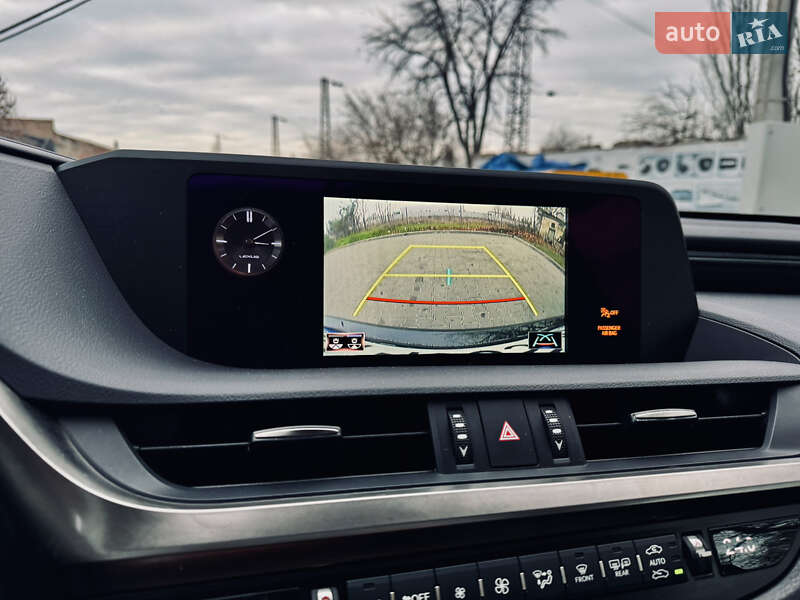 Седан Lexus ES 2019 в Одессе