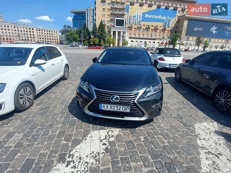 Lexus ES 2016