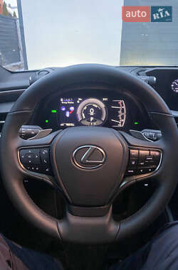 Седан Lexus ES 2019 в Киеве