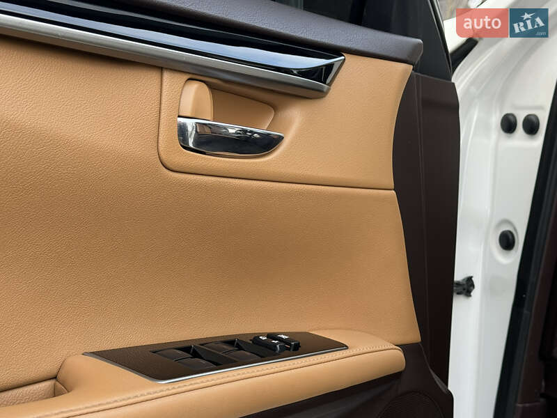 Седан Lexus ES 2016 в Сумах фото 17 Седан Lexus ES 2016 в Сумах