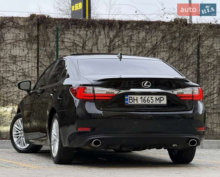 Седан Lexus ES 2018 в Одесі