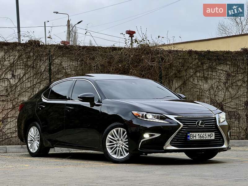 Седан Lexus ES 2018 в Одесі