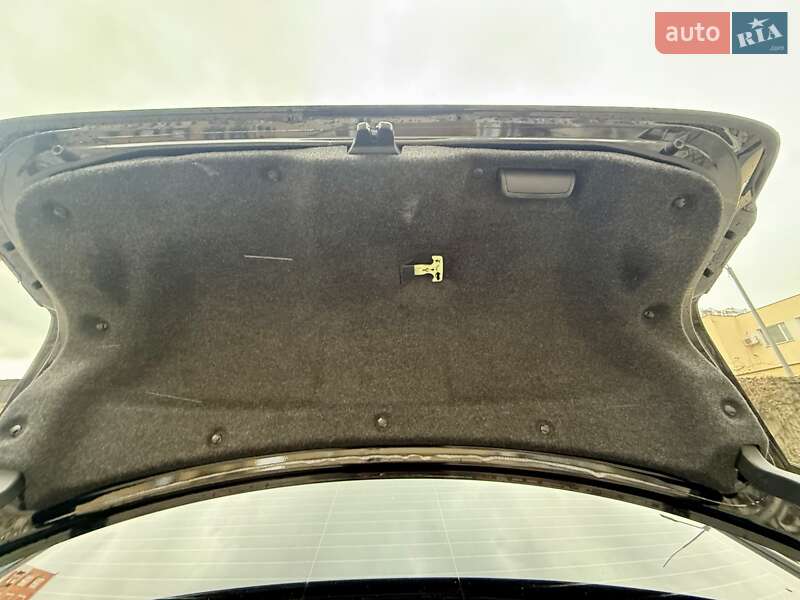 Седан Lexus ES 2018 в Одесі