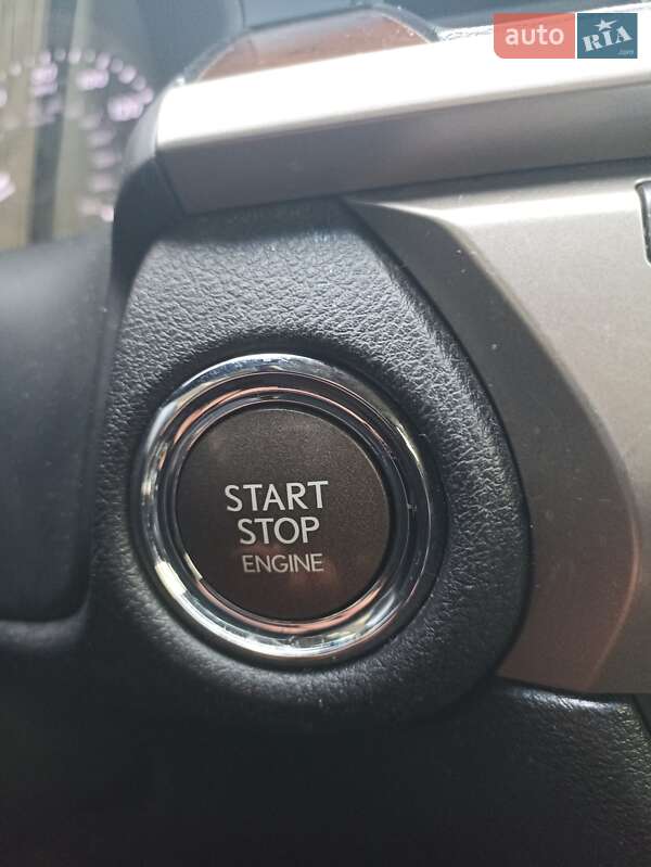 Седан Lexus ES 2014 в Хмельницком