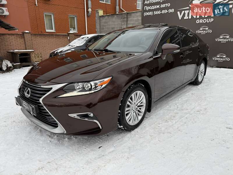 Седан Lexus ES 2016 в Виннице
