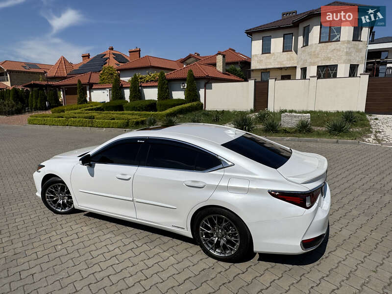 Седан Lexus ES 2020 в Одессе