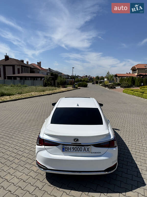 Седан Lexus ES 2020 в Одессе