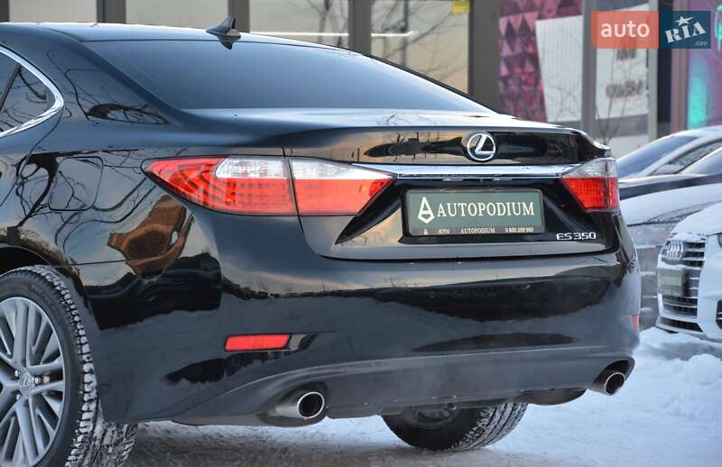 Седан Lexus ES 2013 в Киеве