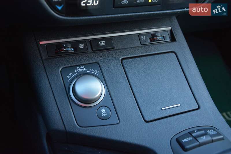 Седан Lexus ES 2013 в Киеве