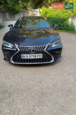 Седан Lexus ES 2023 в Киеве