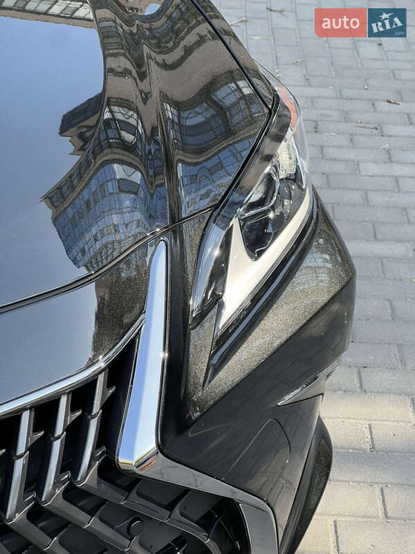 Седан Lexus ES 2022 в Днепре