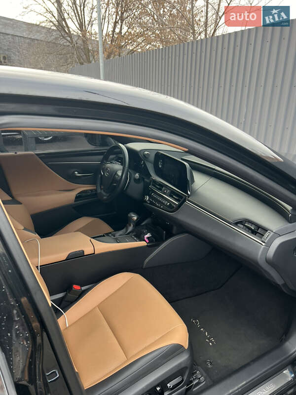 Седан Lexus ES 2022 в Днепре