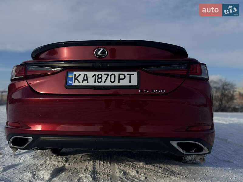 Седан Lexus ES 2019 в Киеве