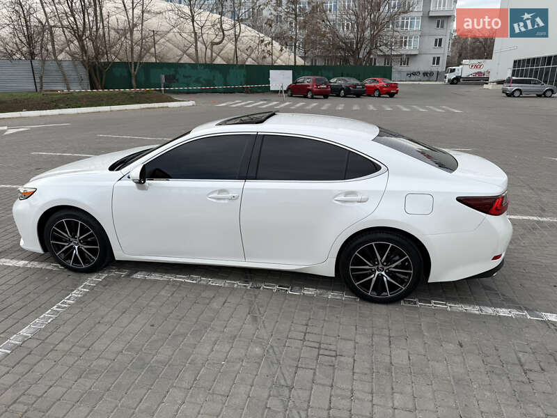 Седан Lexus ES 2017 в Одессе