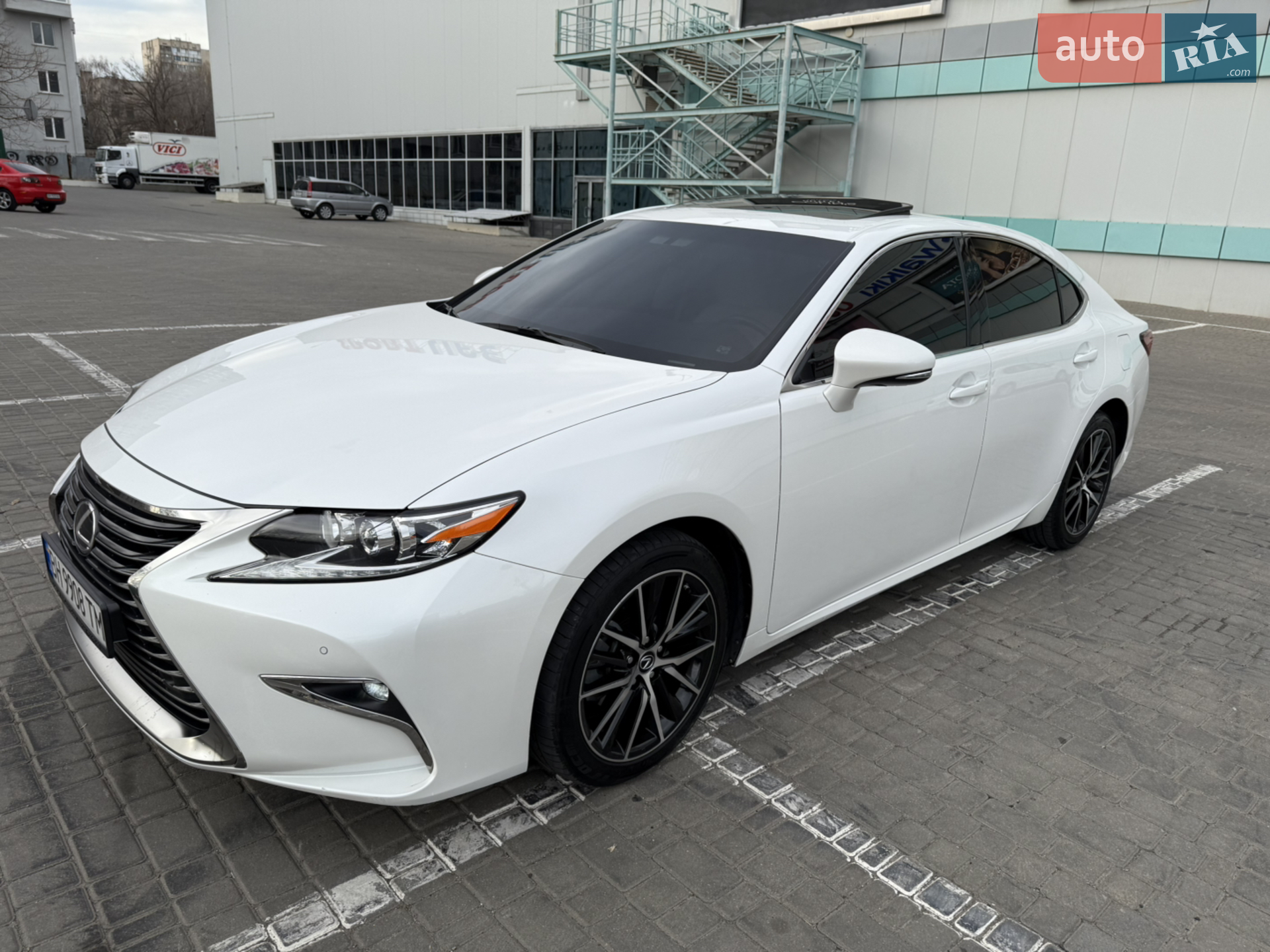 2017 Lexus ES - мініатюра 15