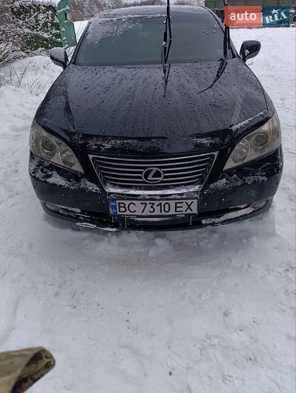 Седан Lexus ES 2008 в Львове