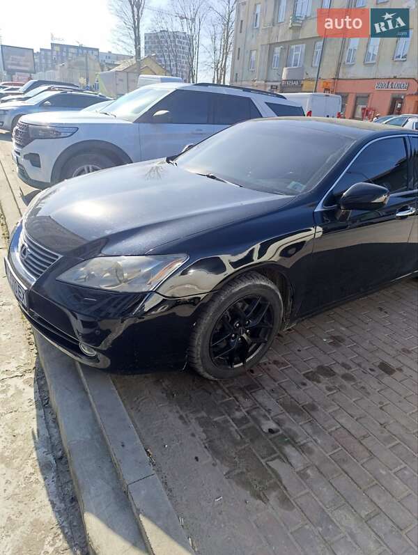 Седан Lexus ES 2008 в Львове