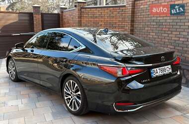 Седан Lexus ES 2020 в Кропивницком