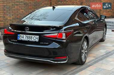 Седан Lexus ES 2020 в Кропивницком