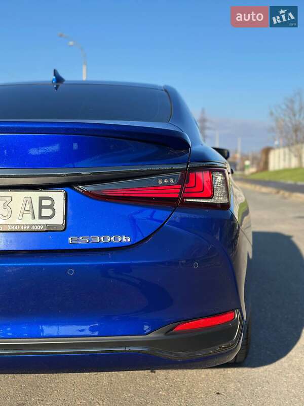 Седан Lexus ES 2022 в Одессе