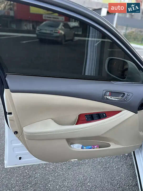 Седан Lexus ES 2008 в Умани