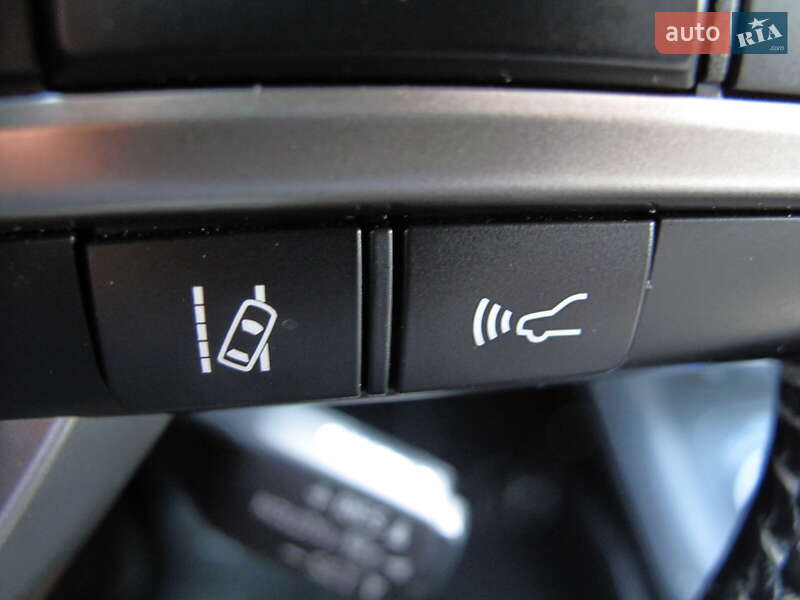 Седан Lexus ES 2016 в Киеве