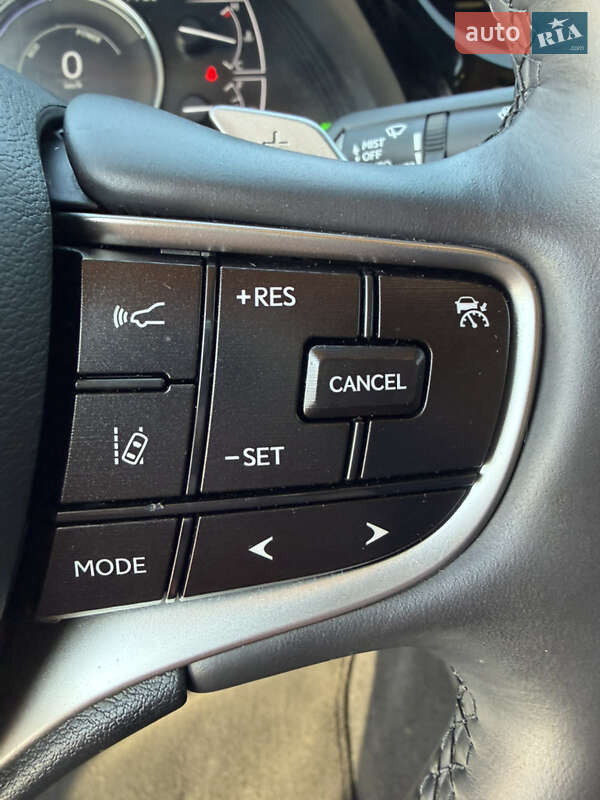 Седан Lexus ES 2024 в Львове