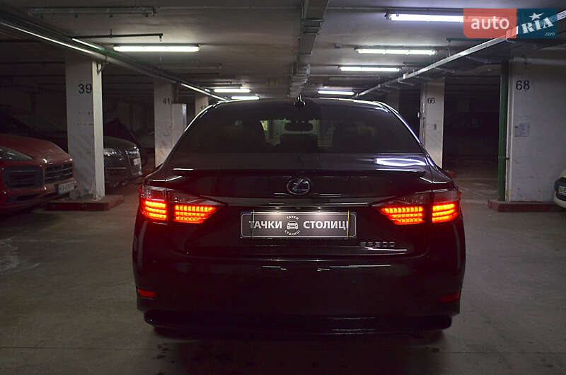 Седан Lexus ES 2013 в Киеве