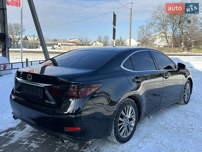 Седан Lexus ES 2013 в Харькове