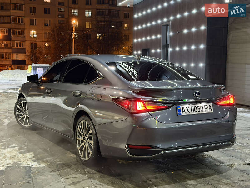Седан Lexus ES 2019 в Харькове фото 6 Седан Lexus ES 2019 в Харькове