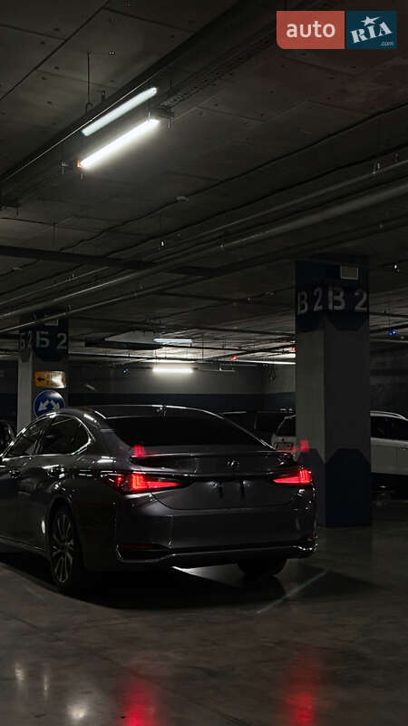 Седан Lexus ES 2019 в Харькове фото 22 Седан Lexus ES 2019 в Харькове