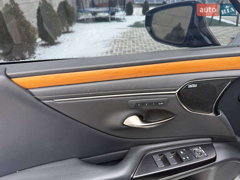 Седан Lexus ES 2019 в Миколаєві фото 16 Седан Lexus ES 2019 в Миколаєві