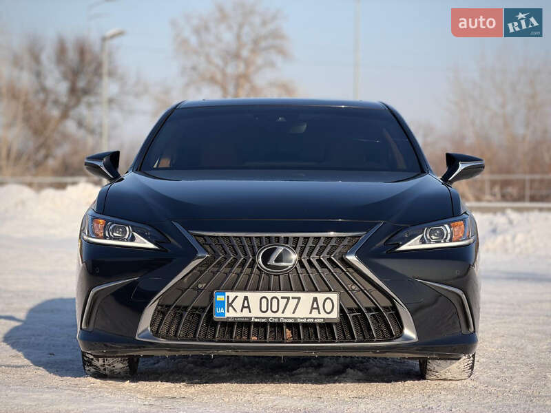 Седан Lexus ES 2022 в Києві