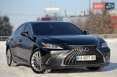 Седан Lexus ES 2022 в Києві
