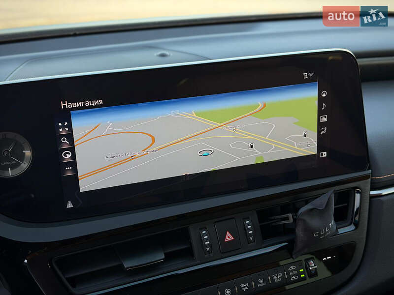 Седан Lexus ES 2022 в Києві