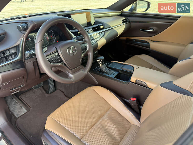 Седан Lexus ES 2019 в Харкові