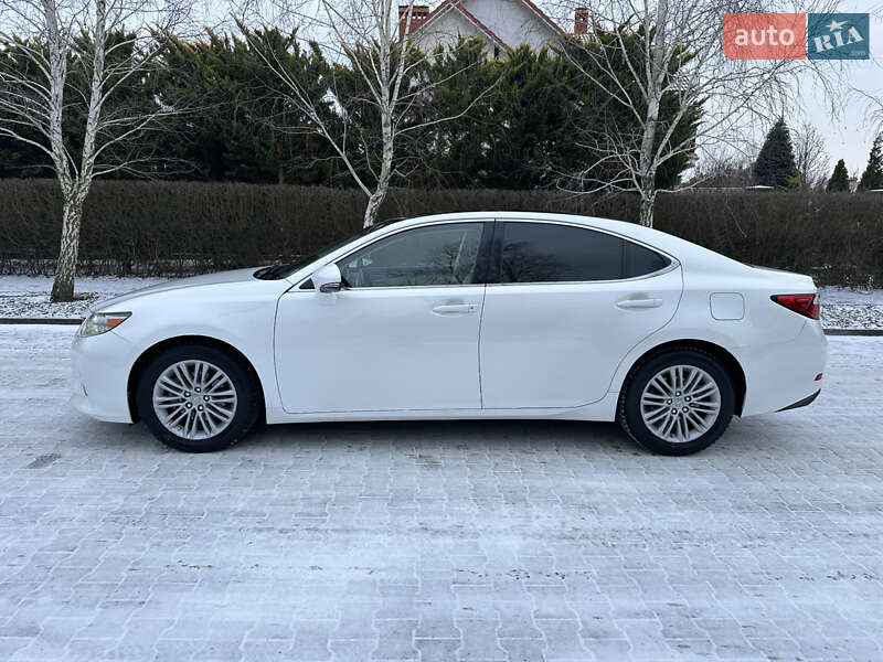 Седан Lexus ES 2012 в Одесі