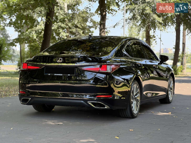 Седан Lexus ES 2018 в Києві