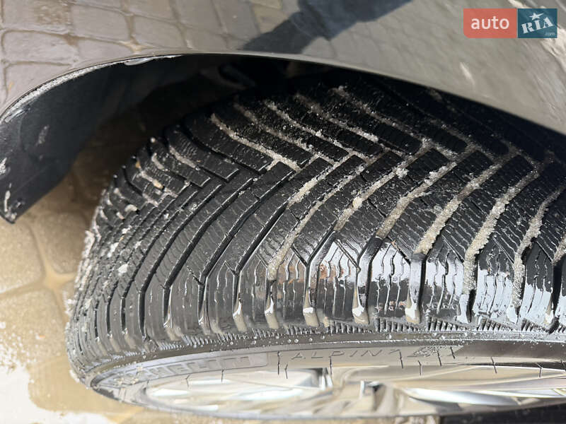 Седан Lexus ES 2024 в Самборі фото 35 Седан Lexus ES 2024 в Самборі