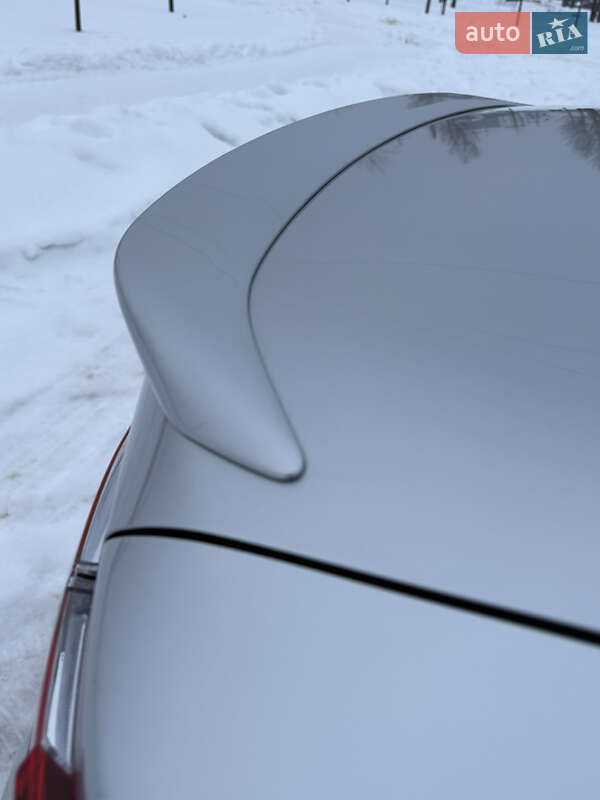 Седан Lexus ES 2014 в Киеве фото 22 Седан Lexus ES 2014 в Киеве