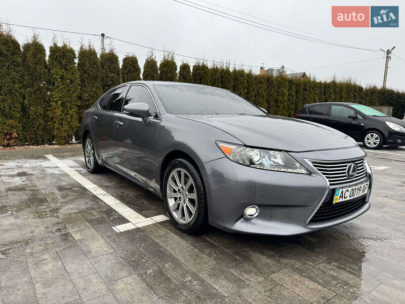 Седан Lexus ES 2013 в Владимире фото 3 Седан Lexus ES 2013 в Владимире