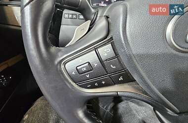 Седан Lexus ES 2022 в Киеве