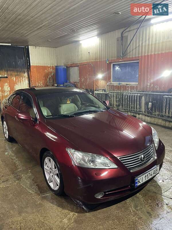 Седан Lexus ES 2008 в Бобровице