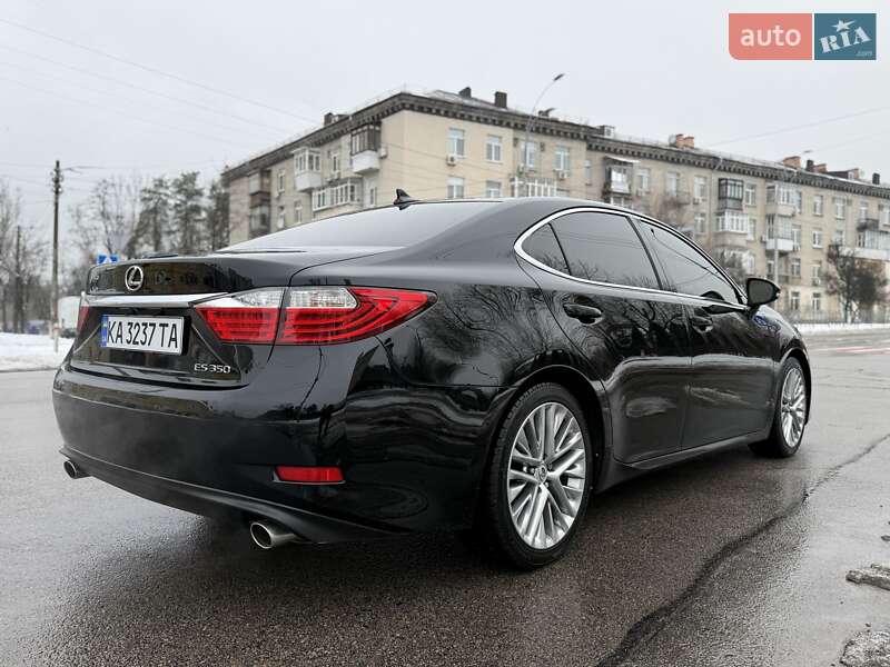 Седан Lexus ES 2012 в Києві